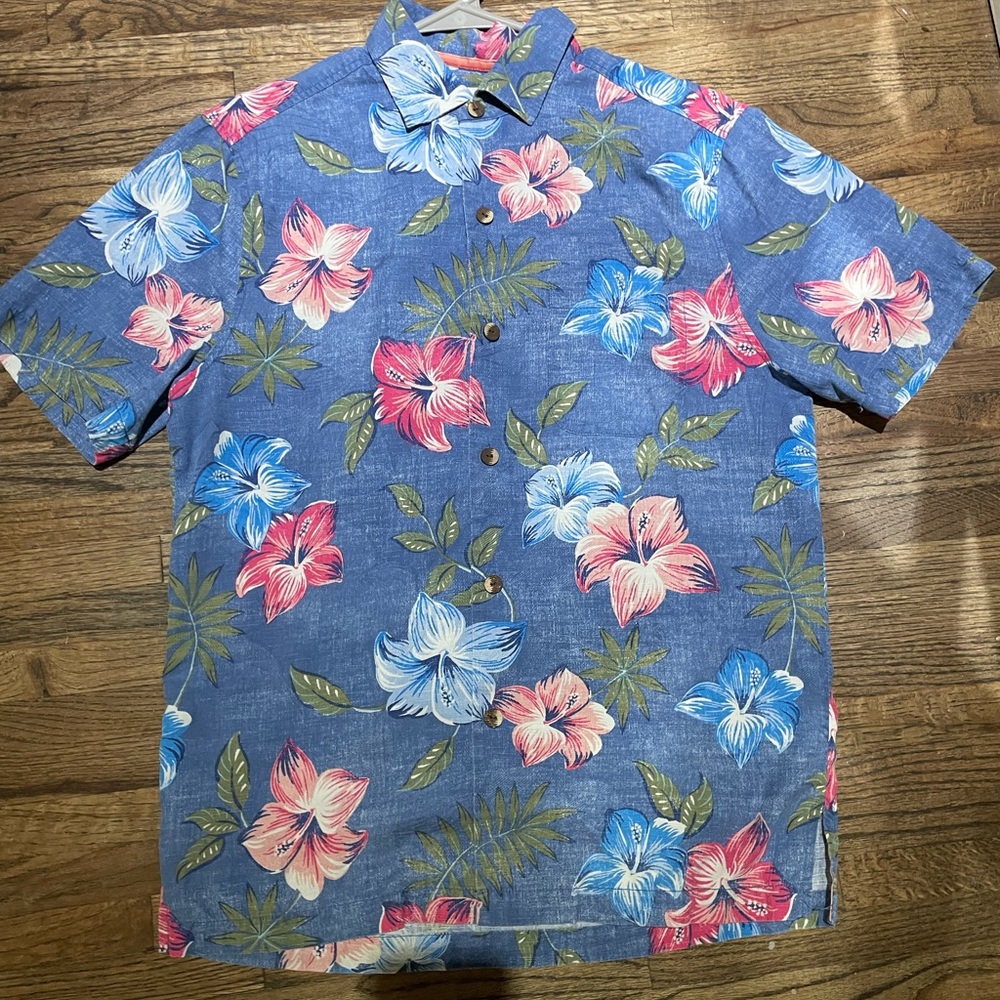 Tommy Bahama resort shirt size S